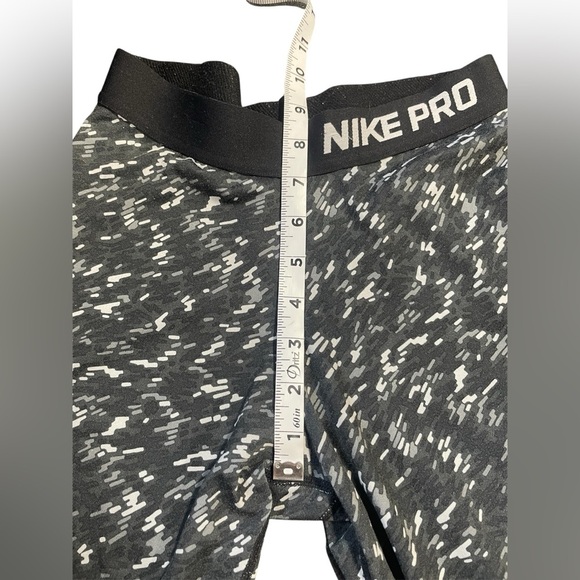 Nike Pro Black Patterned Stretchy Waistband Dri-Fit Leggings Size XL Kids GUC - Picture 2 of 13